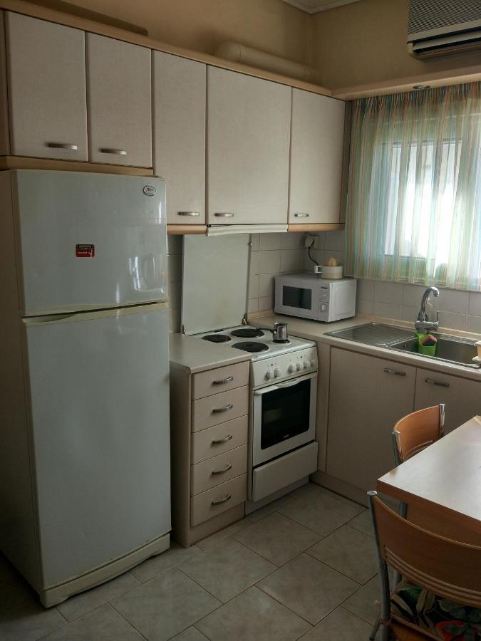 Comfort Apartment For Small Family Loutráki Zewnętrze zdjęcie